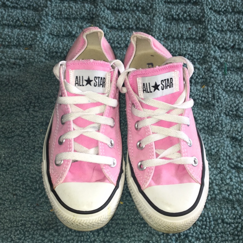 Pink converse